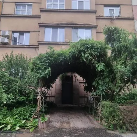 затишні смарт-квартири в історичному центрі! * Uschhorod